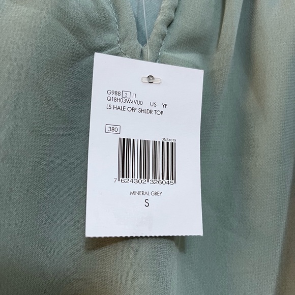 NWT Guess LS Hale Off Shoulder Top Mineral Gray Long sleeve Sheer - Picture 3 of 7